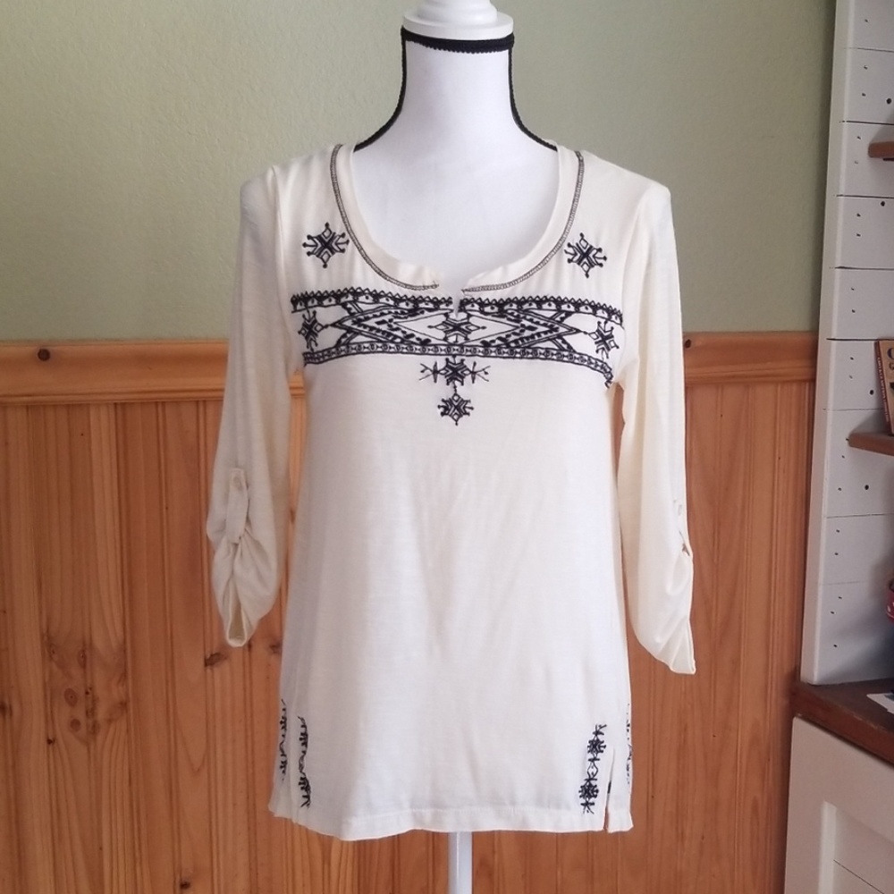 Aztec Embroidered 3/4 Sleeve Cream Top